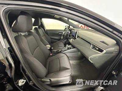 2022 Toyota Corolla Hatchback SE Nightshade Edition - zdjęcie 21 z 35 - miniatura