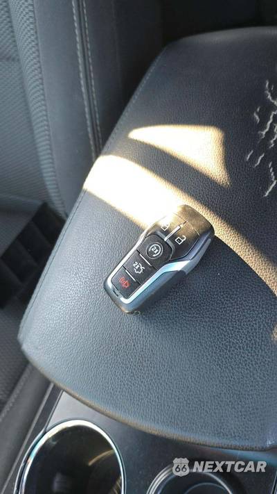 2017 Ford Explorer XLT - zdjęcie 26 z 31 - miniatura