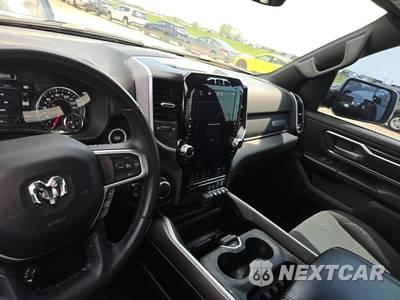 2023 Ram 1500 Big Horn Crew Cab Short Bed - zdjęcie 11 z 37 - miniatura