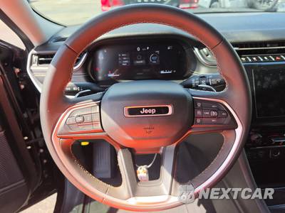 2023 Jeep Grand Cherokee Laredo - zdjęcie 10 z 23 - miniatura