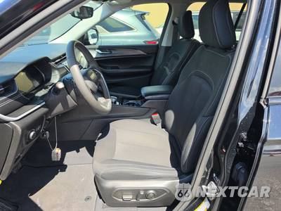 2023 Jeep Grand Cherokee Laredo - zdjęcie 7 z 23 - miniatura