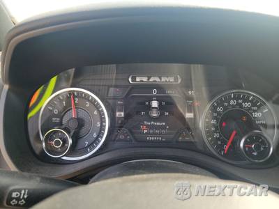 2023 Ram 1500 Big Horn Crew Cab Short Bed - zdjęcie 12 z 26 - miniatura