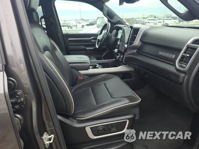 2023 Ram 1500 Laramie Crew Cab Medium Bed - zdjęcie 8 z 36 - miniatura