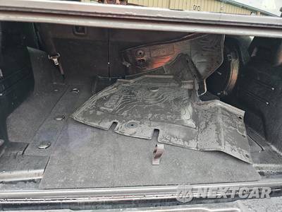 2023 Jeep Wrangler 4 Door Sahara Altitude - zdjęcie 16 z 24 - miniatura