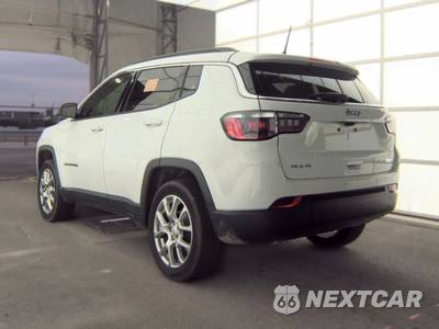 2023 Jeep Compass Latitude Lux - zdjęcie 6 z 19 - miniatura