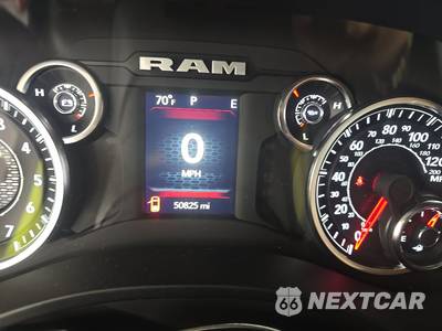 2024 Ram 1500 Big Horn Crew Cab Short Bed - zdjęcie 12 z 31 - miniatura