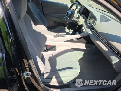 2023 Hyundai Elantra SE - zdjęcie 8 z 31 - miniatura