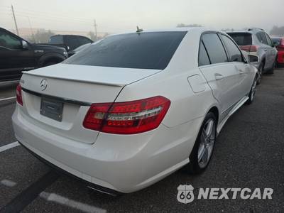 2013 Mercedes-Benz E 350 Sedan - zdjęcie 4 z 31 - miniatura