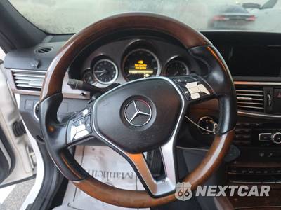2013 Mercedes-Benz E 350 Sedan - zdjęcie 10 z 31 - miniatura