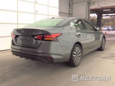 2025 Nissan Altima SV - zdjęcie 4 z 37 - miniatura