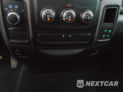 2014 Ram 1500 Express Extended Cab Medium Bed - zdjęcie 57 z 60 - miniatura