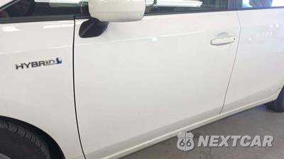 2017 Toyota Prius v Two - zdjęcie 36 z 39 - miniatura