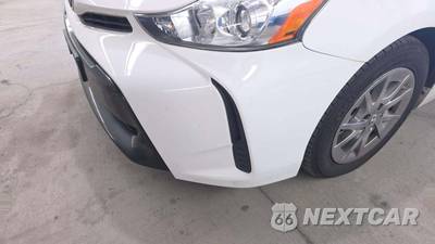 2017 Toyota Prius v Two - zdjęcie 30 z 39 - miniatura