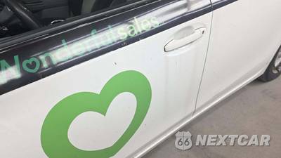 2017 Toyota Prius v Two - zdjęcie 35 z 36 - miniatura