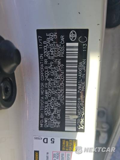 2017 Toyota Prius v Two - zdjęcie 14 z 36 - miniatura