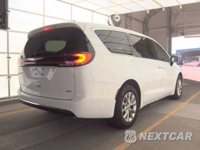 2024 Chrysler Pacifica Touring L 121.6" WB - zdjęcie 4 z 28 - miniatura