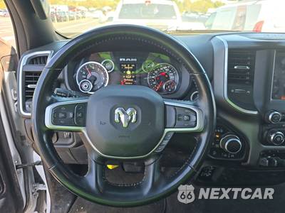 2023 Ram 1500 Big Horn Crew Cab Short Bed - zdjęcie 10 z 50 - miniatura