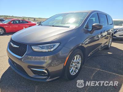 2023 Chrysler Pacifica Touring 121.6" WB