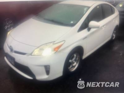 2012 Toyota Prius Two - zdjęcie 1 z 9 - miniatura