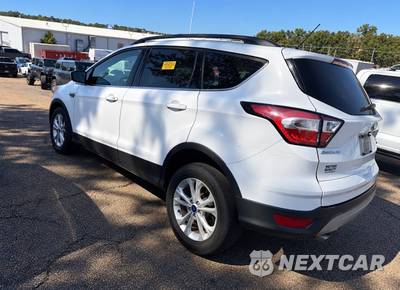 2017 Ford Escape SE - zdjęcie 8 z 18 - miniatura