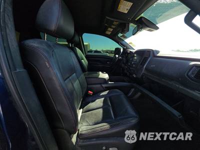 2021 Nissan TITAN PRO-4X Crew Cab Short Bed - zdjęcie 8 z 40 - miniatura