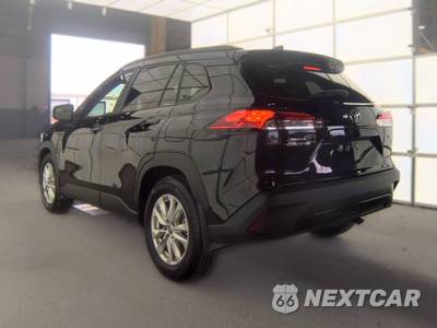 2025 Toyota Corolla Cross LE - zdjęcie 6 z 18 - miniatura