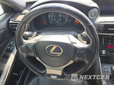 2017 Lexus IS 200t F SPORT - zdjęcie 10 z 30 - miniatura