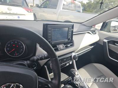 2020 Toyota RAV4 XLE Premium - zdjęcie 11 z 20 - miniatura