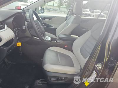 2020 Toyota RAV4 XLE Premium - zdjęcie 7 z 20 - miniatura