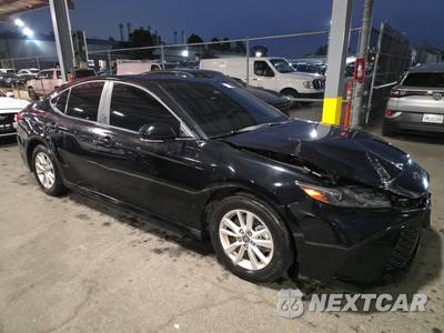 2025 Toyota Camry LE - zdjęcie 3 z 33 - miniatura