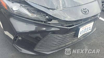 2025 Toyota Camry LE - zdjęcie 32 z 33 - miniatura