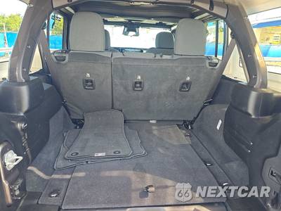 2025 Jeep Wrangler 4 Door Sahara - zdjęcie 16 z 21 - miniatura