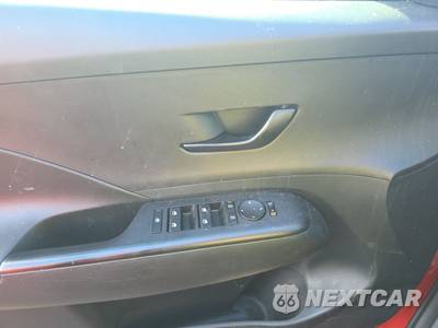 2024 Hyundai Kona SE - zdjęcie 14 z 18 - miniatura