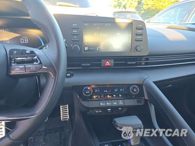 2026 Hyundai Elantra SEL Sport - zdjęcie 11 z 18 - miniatura