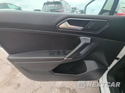 2018 Volkswagen Tiguan SE - zdjęcie 9 z 22 - miniatura