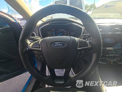 2020 Ford Fusion SE - zdjęcie 10 z 18 - miniatura