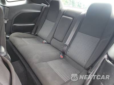 2023 Dodge Challenger SXT - zdjęcie 13 z 17 - miniatura