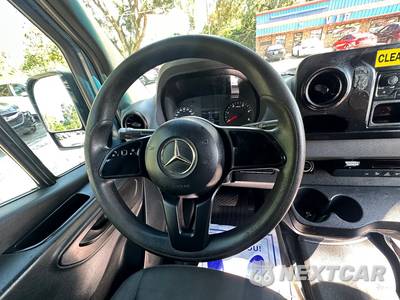 2019 Mercedes-Benz Sprinter 2500 Cargo Van Standard Roof 144.0" WB - zdjęcie 16 z 29 - miniatura