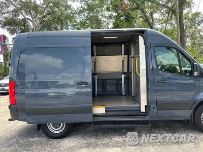 2019 Mercedes-Benz Sprinter 2500 Cargo Van Standard Roof 144.0" WB - zdjęcie 8 z 29 - miniatura