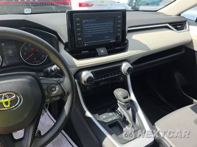 2022 Toyota RAV4 XLE - zdjęcie 11 z 19 - miniatura