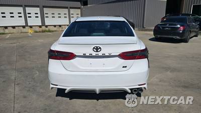2020 Toyota Camry SE - zdjęcie 7 z 27 - miniatura