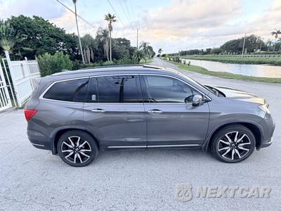 2020 Honda Pilot Touring 8-Passenger - zdjęcie 1 z 26 - miniatura