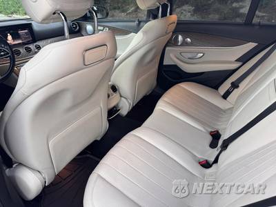 2019 Mercedes-Benz E 300 Sedan - zdjęcie 13 z 22 - miniatura