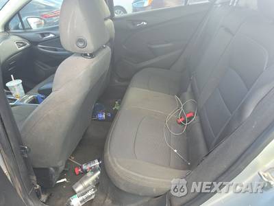 2018 Chevrolet Cruze LT Hatchback 1SD - zdjęcie 13 z 40 - miniatura
