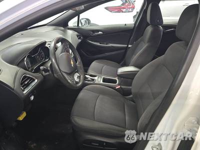 2018 Chevrolet Cruze LT Hatchback 1SD - zdjęcie 7 z 34 - miniatura