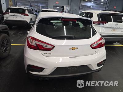 2018 Chevrolet Cruze LT Hatchback 1SD - zdjęcie 5 z 34 - miniatura