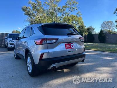 2020 Ford Escape SE - zdjęcie 12 z 37 - miniatura