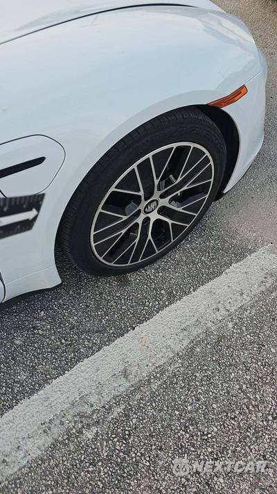 2023 Porsche Taycan - zdjęcie 24 z 27 - miniatura