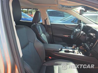 2025 Lexus NX 450h+ Luxury - zdjęcie 8 z 18 - miniatura