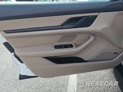 2023 Porsche Taycan - zdjęcie 9 z 27 - miniatura